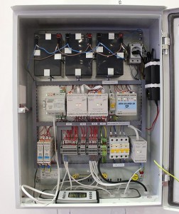 Общий вид шкафа КТС ПК-300 с источником бесперебойного питания БПИ-30-АКБ-2К